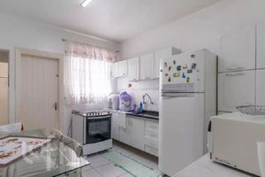 Image 15 - 929353