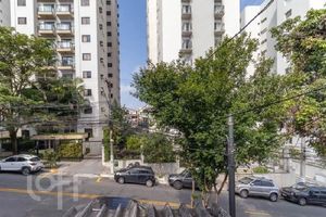 Image 25 - 929353
