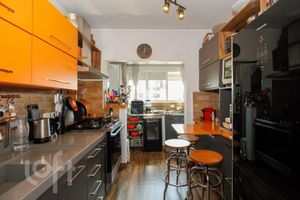 Image 27 - 929354