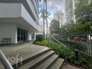 Image 32 - 929355
