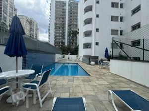 Image 39 - 929355