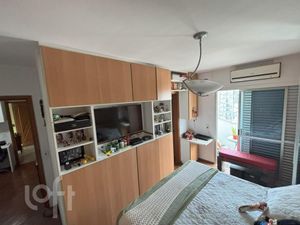 Image 17 - 929355