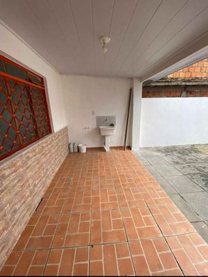Image 2 - 929360