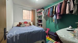 Image 5 - 929369