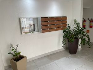 Image 9 - 929383