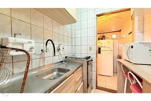Image 7 - 929386