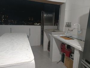 Image 7 - 929391