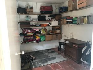 Image 6 - 929395