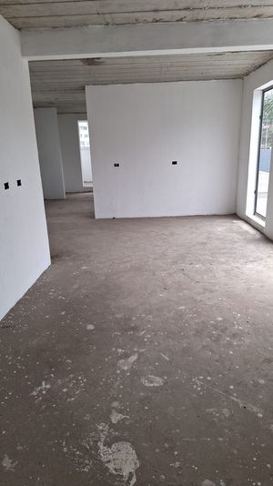 Image 4 - 929399