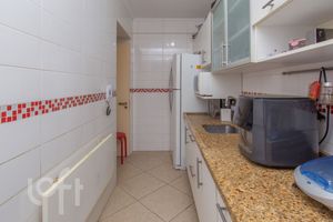 Image 11 - 929408