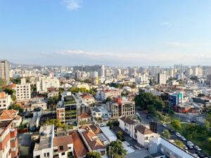 Image 8 - 929409