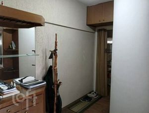 Image 4 - 929413