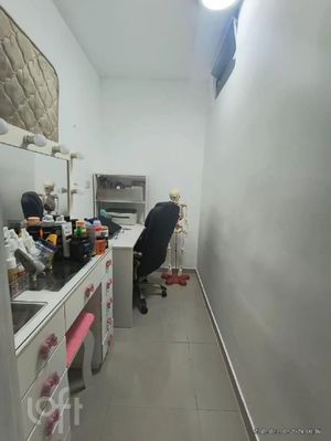 Image 3 - 929418