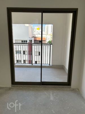 Image 31 - 929429
