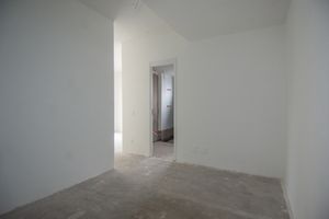 Image 21 - 929434