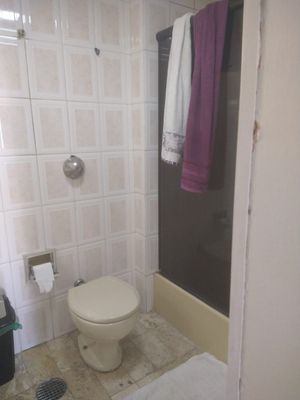 Image 14 - 929442