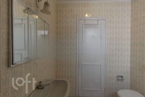 Image 33 - 929466
