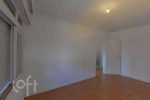 Image 15 - 929466