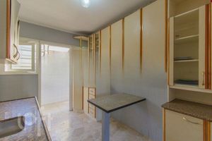 Image 3 - 929466
