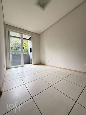Image 3 - 929496