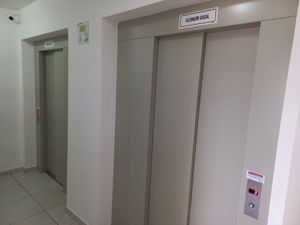 Image 30 - 929517