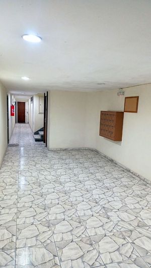 Image 18 - 929528