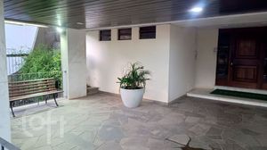 Image 22 - 929528