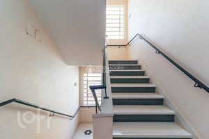 Image 3 - 929540