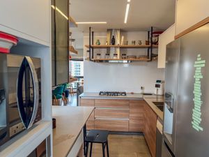 Image 3 - 929558