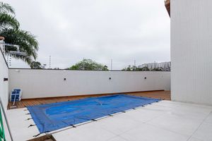 Image 16 - 929567