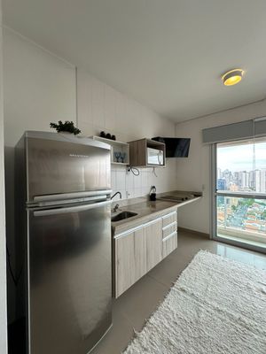 Image 4 - 929568