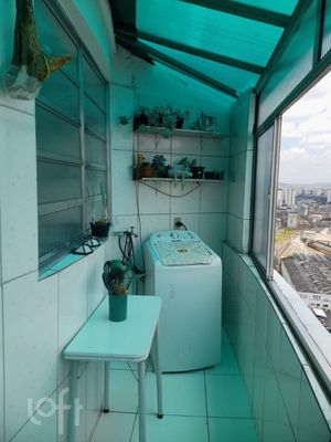 Image 6 - 929574