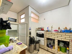 Image 3 - 929585