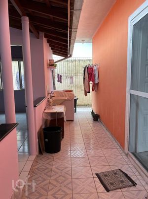 Image 17 - 929599