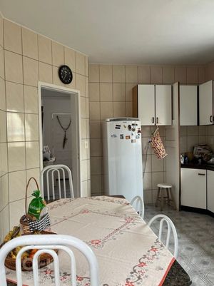 Image 8 - 929599