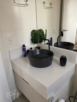 Image 19 - 929604