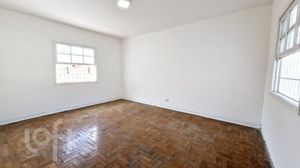 Image 19 - 929607