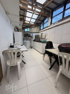 Image 5 - 929623