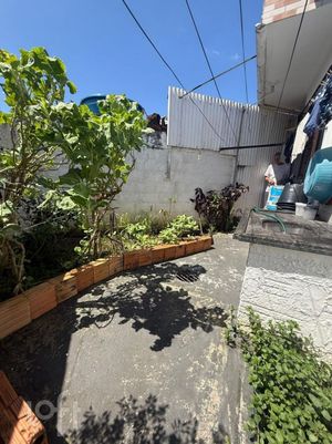 Image 2 - 929623