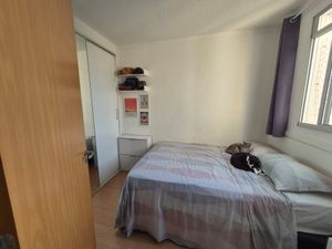 Image 19 - 929625