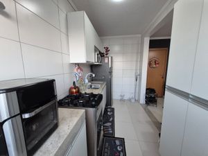 Image 11 - 929625