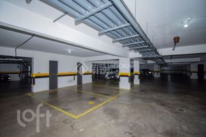 Image 45 - 929626