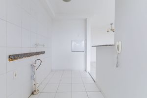 Image 4 - 929627