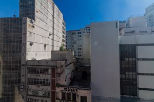 Image 38 - 929642
