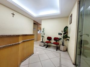 Image 7 - 929642