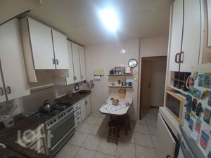 Image 14 - 929648