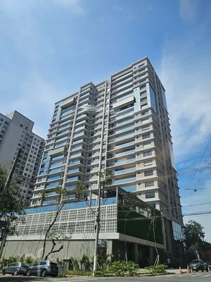 Image 17 - 929662