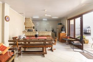 Image 33 - 929669