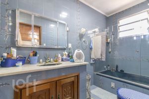 Image 24 - 929669