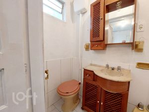 Image 8 - 929675